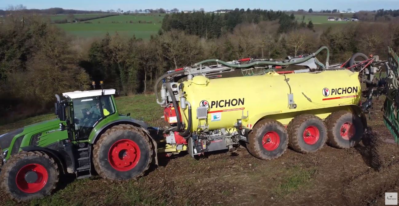 Doublé de Fendt et Pichon a l'épandage - ETA CLEMENT TP